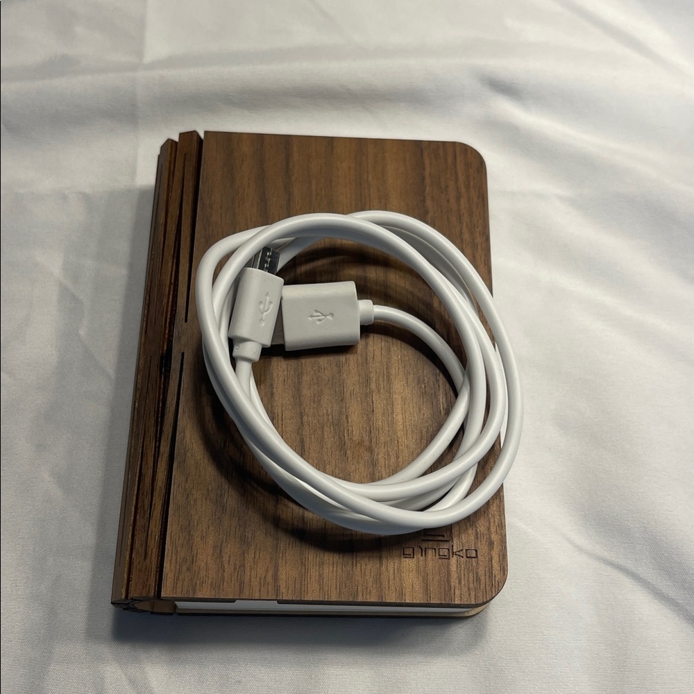 GINKO Mini Smart Book Light - Walnut - Picture 7 of 7